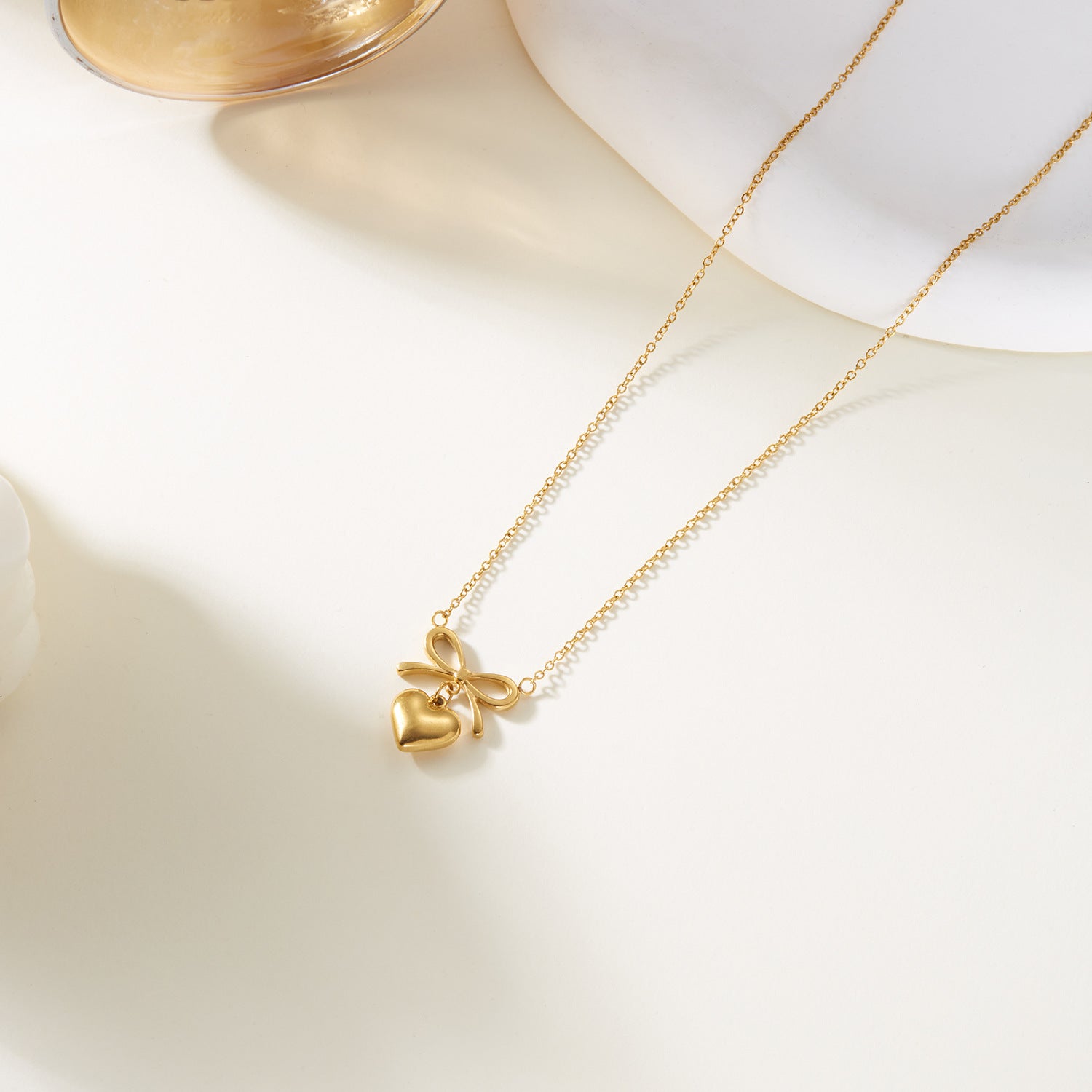 Wholesale Fresh and cute bow heart stainless steel necklace